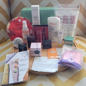 Hair, Make Up & Skin Care Beauty Bundle w/Cosmetic Bag